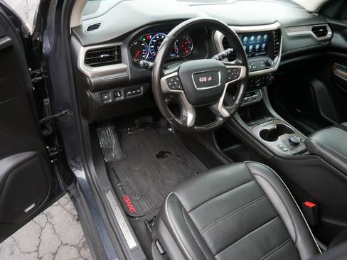 Used 2021 GMC Acadia Denali w/ Denali Ultimate Package AWD/4WD image 11