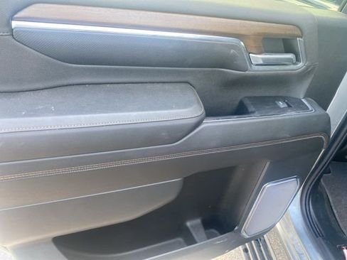 Used 2024 Chevrolet Silverado 3500 High Country image 12