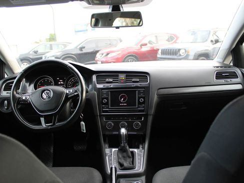 Used 2019 Volkswagen Golf S AWD/4WD image 13