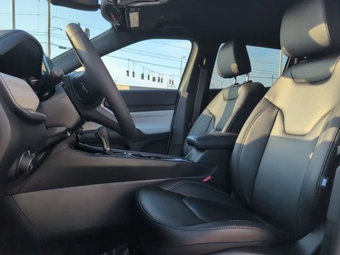 New 2026 Jeep Compass Limited AWD/4WD image 19
