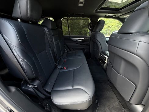 Used 2024 Lexus LX 600 F Sport image 23