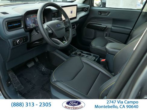 Used 2025 Ford Maverick Lobo image 14