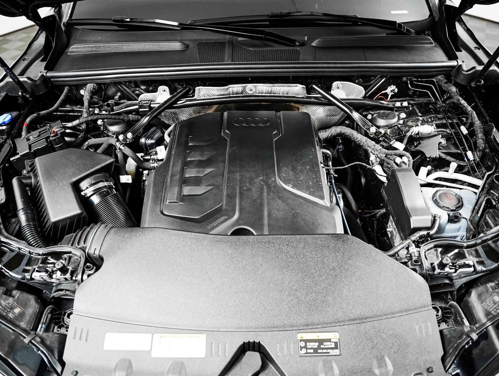 Certified 2026 Audi Q5 Premium AWD/4WD image 4