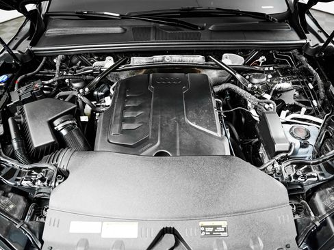 Certified 2026 Audi Q5 Premium AWD/4WD image 4