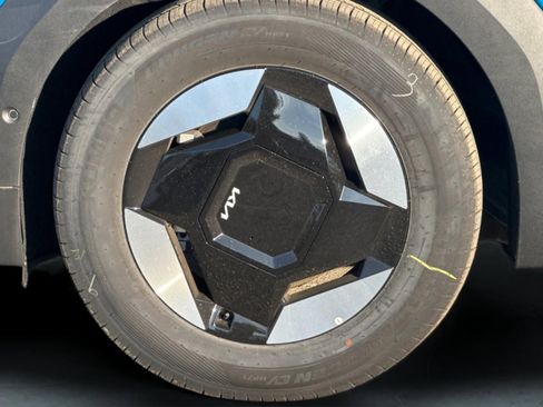 New 2026 Kia EV9 Wind image 27