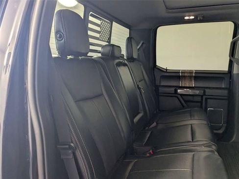Used 2019 Ford F150 Lariat w/ Equipment Group 502A Luxury AWD/4WD image 28