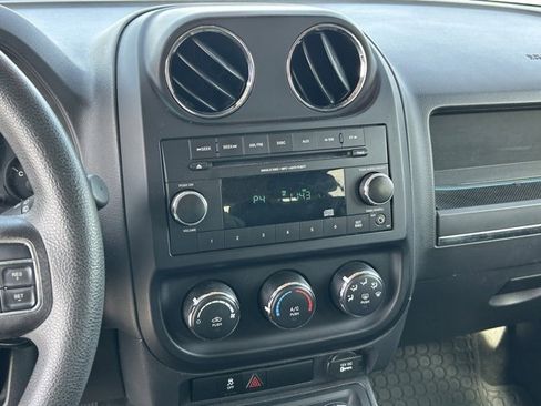Used 2015 Jeep Patriot Sport w/ Power Value Group image 12