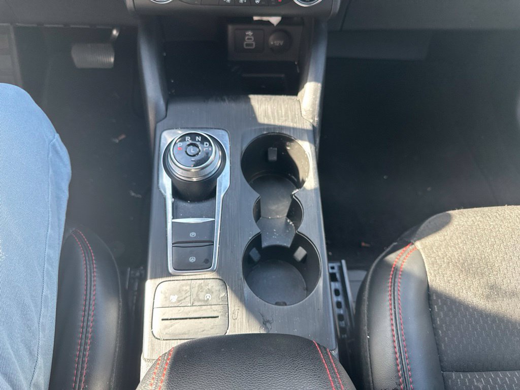 Certified 2025 Ford Escape ST-Line Select AWD/4WD image 49