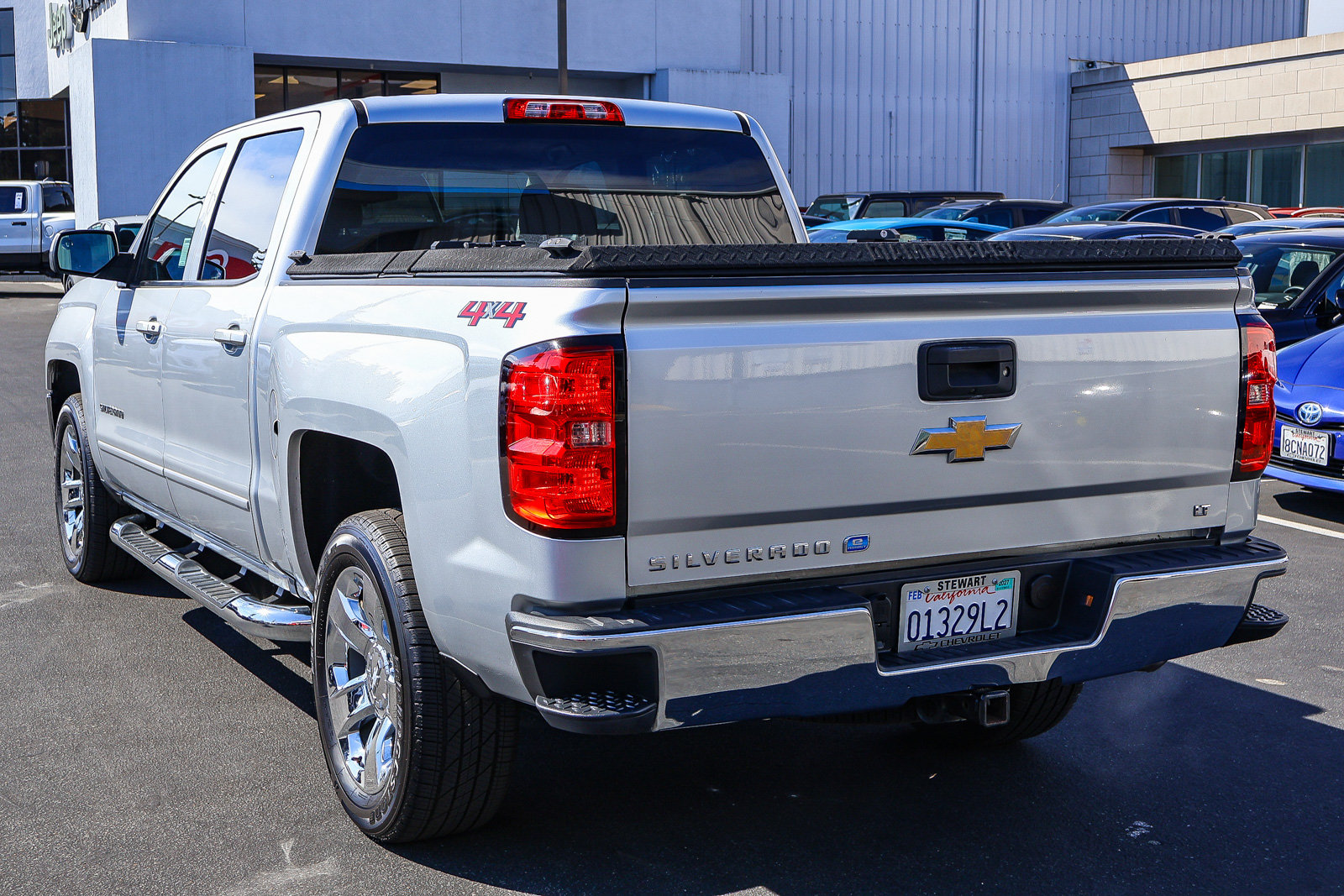 Used 2018 Chevrolet Silverado 1500 LT w/ LT Eassist Package AWD/4WD image 20