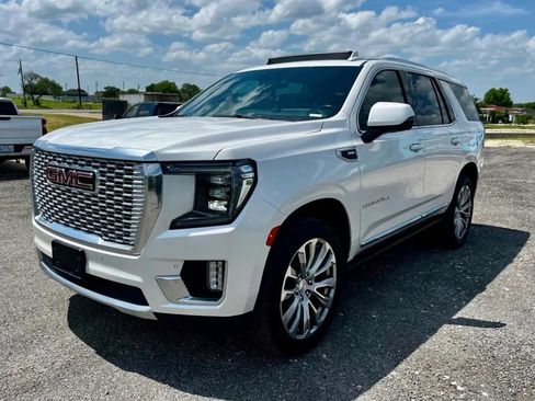 Used 2023 GMC Yukon Denali RWD image 2