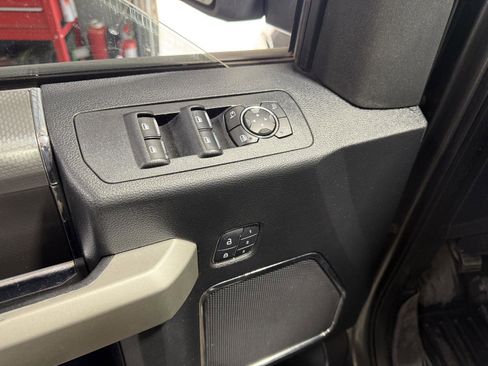 Used 2017 Ford F150 Lariat AWD/4WD image 45