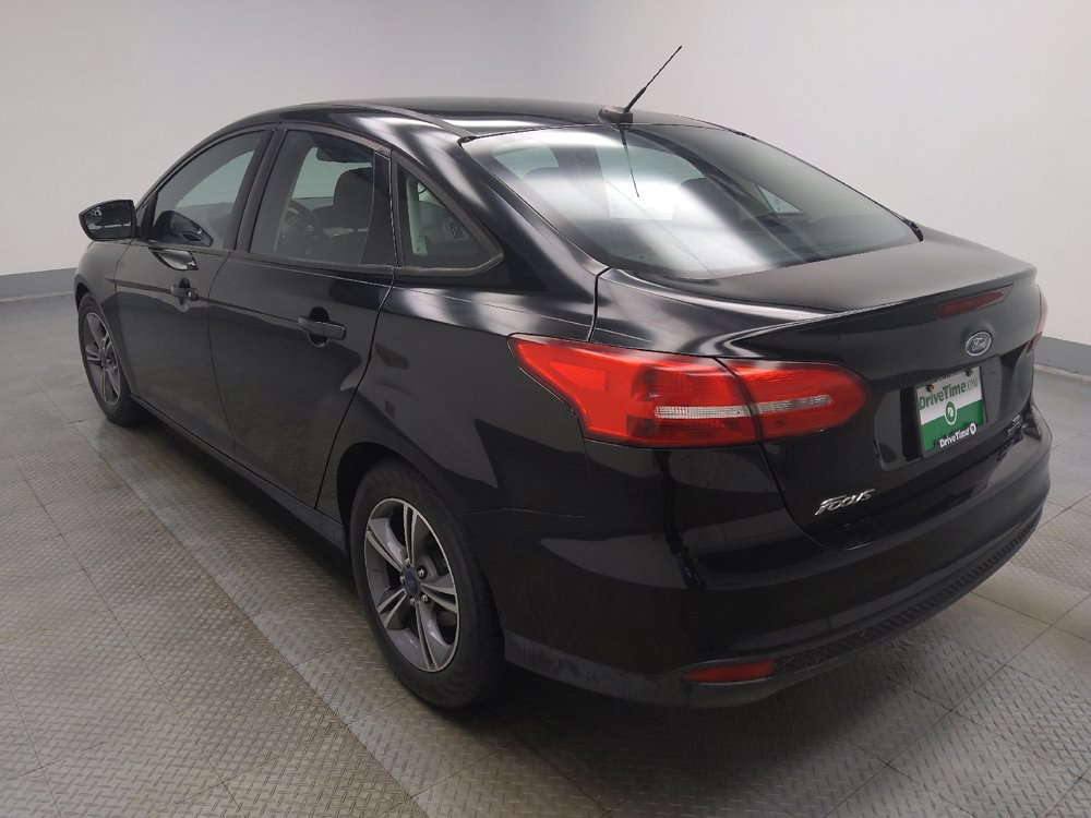 Used 2018 Ford Focus SE w/ SE Appearance Package FWD image 5