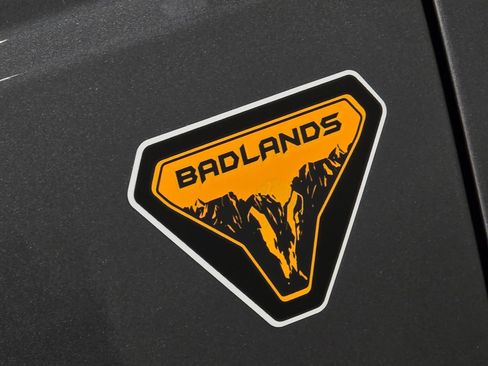 New 2025 Ford Bronco Badlands image 14