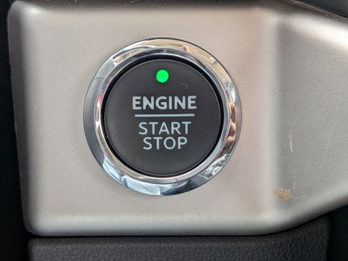 Used 2024 Ford Expedition Max XLT AWD/4WD image 32