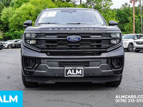 Used 2025 Ford Expedition Active AWD/4WD image 10