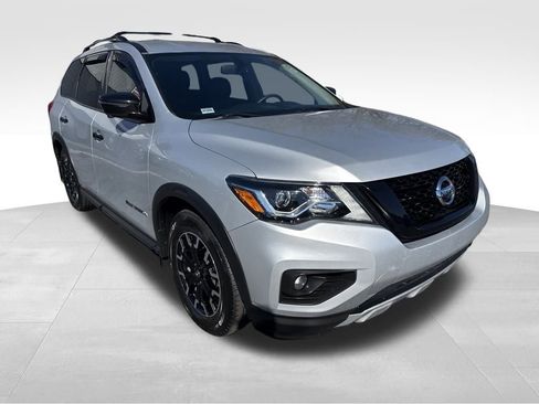 Used 2019 Nissan Pathfinder SL w/ Rock Creek Edition image 7