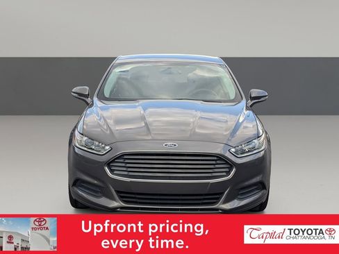 Used 2014 Ford Fusion SE FWD image 3