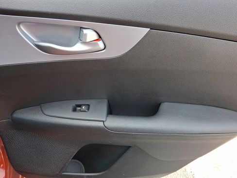 Used 2023 Kia Forte LXS w/ LXS Technology Package image 14