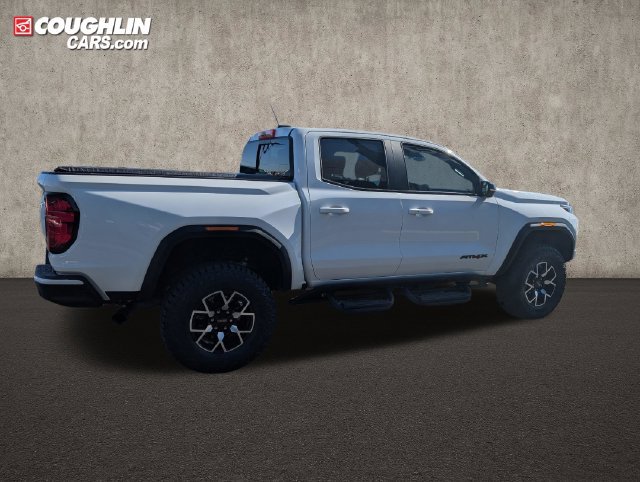 Used 2026 GMC Canyon AT4X w/ LPO, Black Badging Package AWD/4WD image 9
