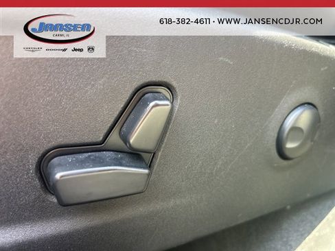 Used 2023 Dodge Charger SXT image 8