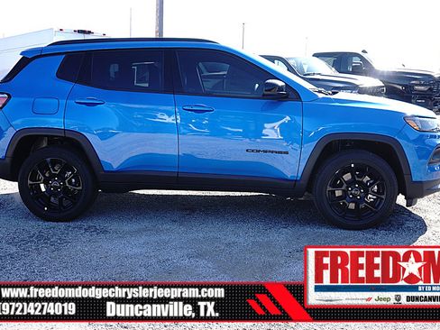 New 2026 Jeep Compass Latitude image 6