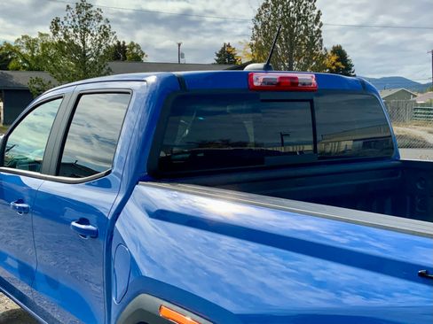 New 2025 GMC Canyon Elevation w/ Convenience Package image 16