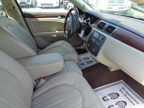 Used 2007 Buick Lucerne CXL w/ Driver Confidence Package FWD image 23
