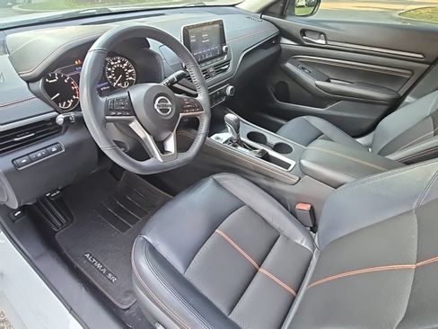 Certified 2022 Nissan Altima 2.5 SR FWD image 13