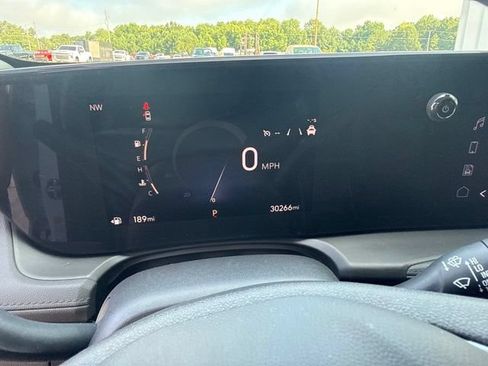 Used 2025 Buick Encore GX Preferred FWD image 30