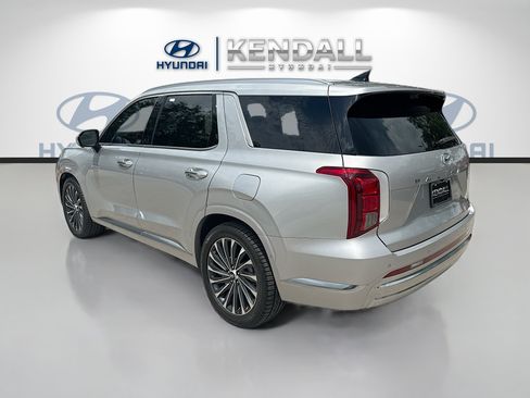 Used 2024 Hyundai Palisade Calligraphy AWD/4WD image 4