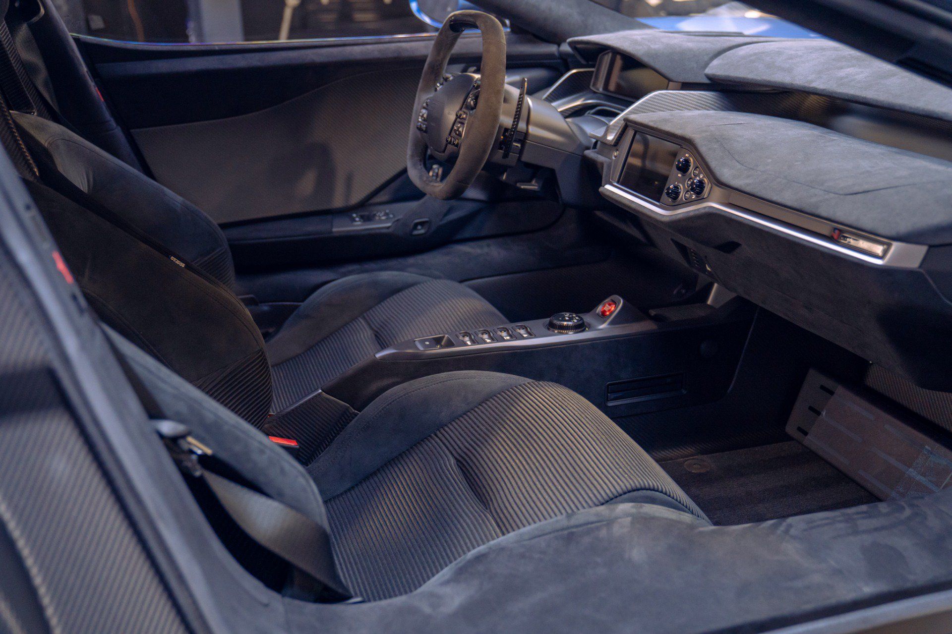Used 2021 Ford GT RWD image 52