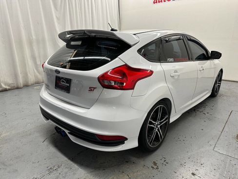Used 2016 Ford Focus ST image 7