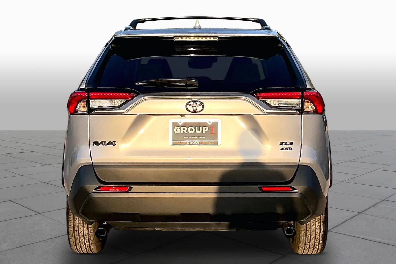 Used 2025 Toyota RAV4 XLE w/ Weather Package AWD/4WD image 5