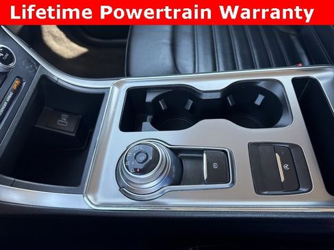 Used 2022 Ford Edge SEL image 18