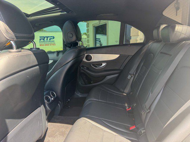 Used 2019 Mercedes-Benz C 300 Sedan image 6