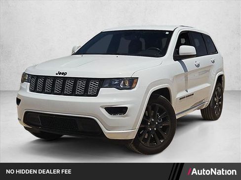 Used 2021 Jeep Grand Cherokee Laredo X AWD/4WD image 1