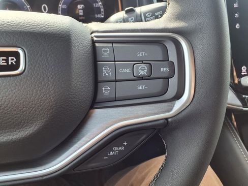 New 2026 Jeep Grand Wagoneer Limited image 16