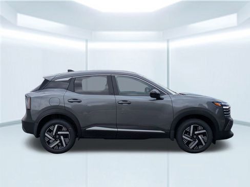 New 2026 Nissan Kicks SV FWD image 8
