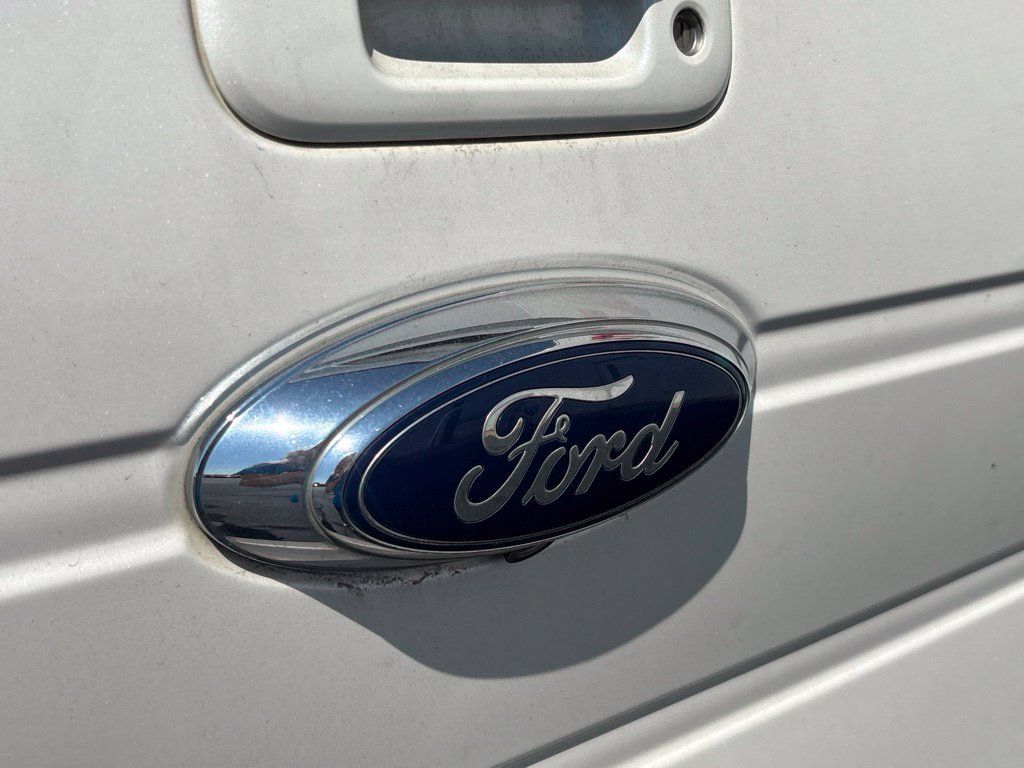 Used 2013 Ford F150 Lariat w/ Mid Equipment Group AWD/4WD image 31