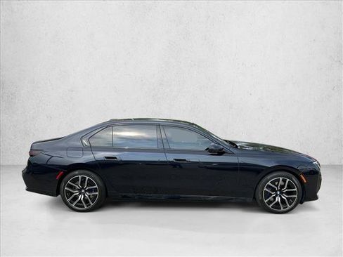 Used 2024 BMW 740i xDrive w/ M Sport Professional Package AWD/4WD image 4