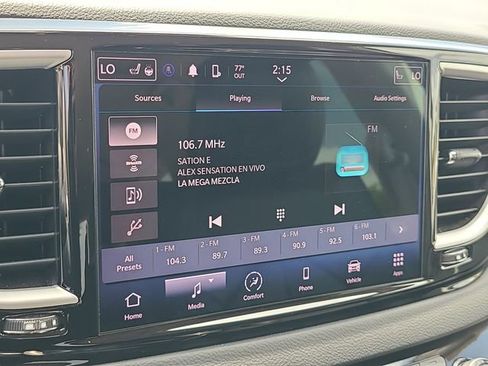 Used 2023 Chrysler Pacifica Touring-L FWD image 26