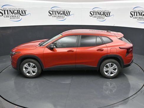 Certified 2024 Chevrolet Trax LS w/ Driver Confidence Package FWD image 21