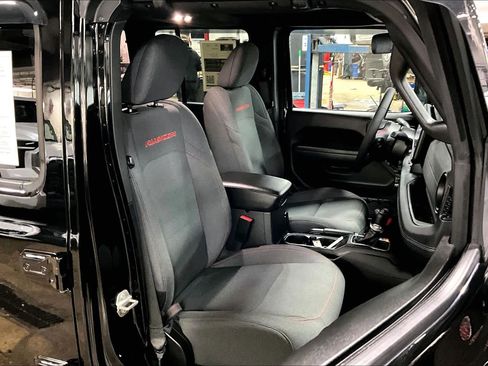 Used 2024 Jeep Wrangler Unlimited Rubicon image 7