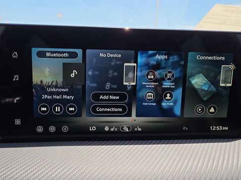 New 2026 Nissan Kicks SR w/ SR Premium Package FWD image 17