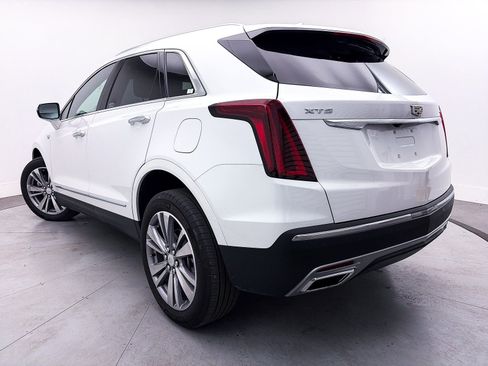Used 2025 Cadillac XT5 Premium Luxury image 2