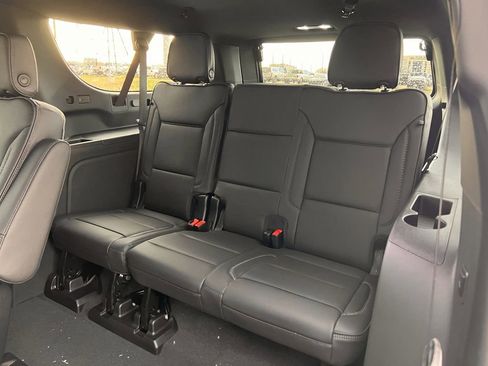 New 2026 GMC Yukon XL Denali w/ Sun & Power Step Package image 27