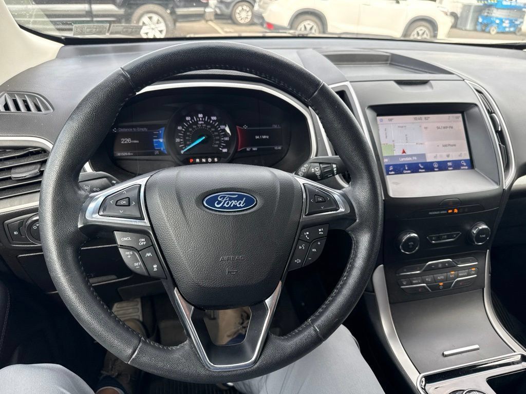 Used 2020 Ford Edge SEL w/ Convenience Package AWD/4WD image 9