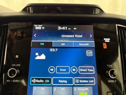 Used 2024 Subaru Legacy Limited AWD/4WD image 17
