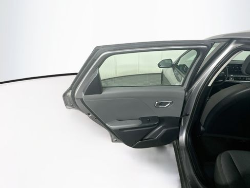 Used 2025 Kia K4 FWD image 25