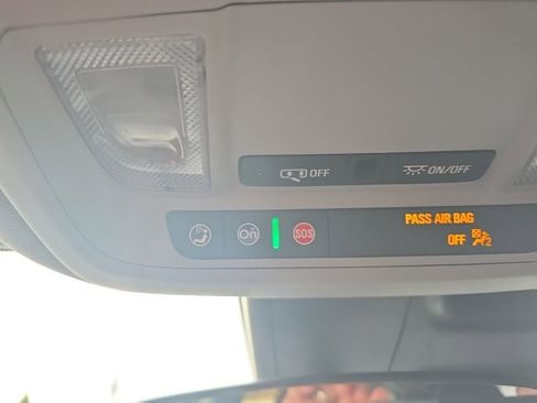 Used 2024 Chevrolet Malibu LT image 30